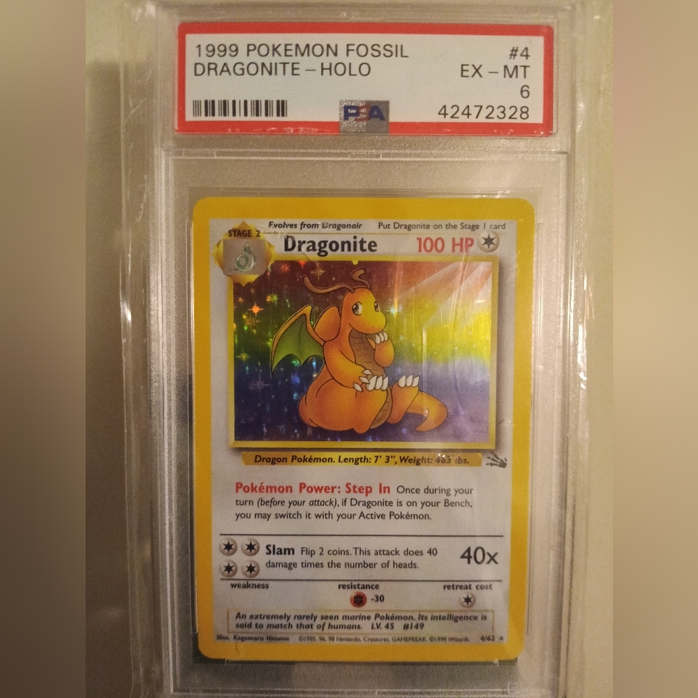 1999 POKEMON FOSSIL #4 DRAGONITE -HOLO PSA 6